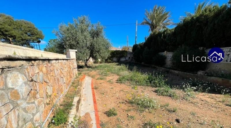 València - Puebla de Vallbona - 1707m2