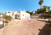Xalet independent amb terreny en venda a la España, Fuengirola, ref.: TR140367 foto