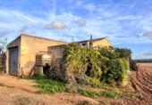 Chalet independiente con terreno en venta en la España, Llubí, ref: TR141228 foto