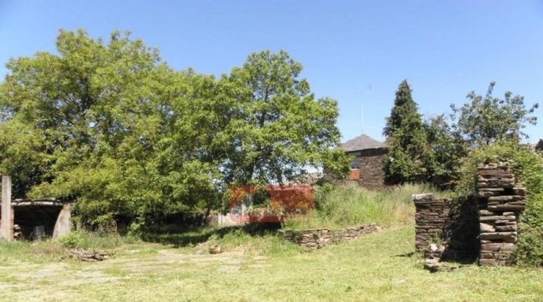 Lugo - Fonsagrada - 1122m2