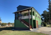 Chalet independiente con terreno en venta en la España, Ponferrada, ref: TR112174 foto