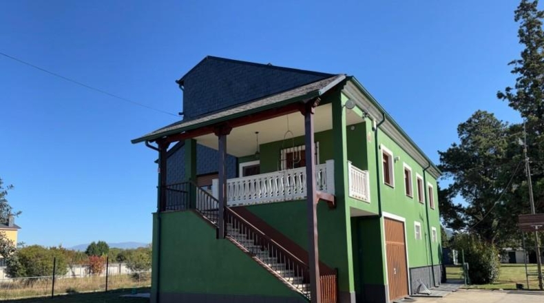 Leon - Ponferrada - 8000m2