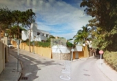 Участок с постройкой на продажу в городе Torremolinos Фото