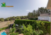 Chalet independiente con terreno en venta en la España, La Zubia, ref: TR248717 foto