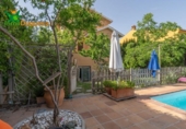 Chalet independiente con terreno en venta en la España, La Zubia, ref: TR248717 foto