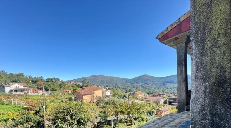 Pontevedra - O Porriño - 894m2