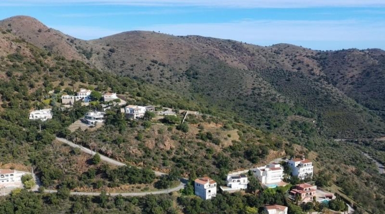 Gerona - Roses - 1583m2