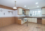 Casa de pueblo en venta en la España, Corbera de Llobregat, ref: TR412806 foto