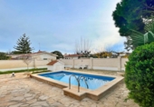 Chalet independiente con terreno en venta en la España, Amposta, ref: TR397055 foto