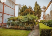 Chalet independiente con terreno en venta en la España, Cacabelos, ref: TR403499 foto