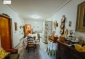 Chalet independiente con terreno en venta en la España, Cacabelos, ref: TR403499 foto