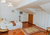 Chalet independiente con terreno en venta en la España, Cacabelos, ref: TR403499 foto