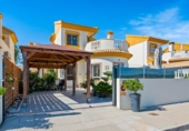 Chalet independiente con terreno en venta en la España, Guardamar del Segura, ref: TR406077 foto