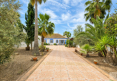 Detached villa with land for sale on España, Hinojos, ref: TR410658 photo