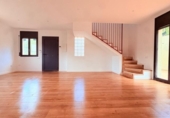 Casa de pueblo en venta en la España, Castellar del Vallès, ref: TR409295 foto