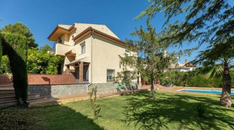 Granada - Villa de Otura - 872m2