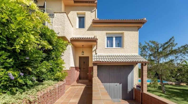 Granada - Villa de Otura - 872m2