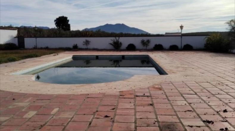 Córdoba - Lucena - 4185m2