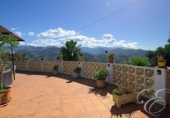 Casa de camp amb terreny en venda a la España, Sayalonga, ref.: TR385274 foto