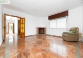 Chalet independiente con terreno en venta en la España, Huétor Vega, ref: TR409933 foto