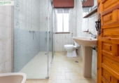 Chalet independiente con terreno en venta en la España, Huétor Vega, ref: TR409933 foto