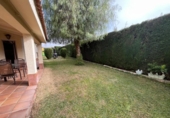 Chalet independiente con terreno en venta en la España, Palomares del Río, ref: TR370250 foto