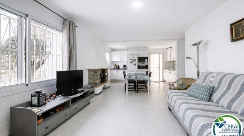 Жирона - Empuriabrava - 195m2