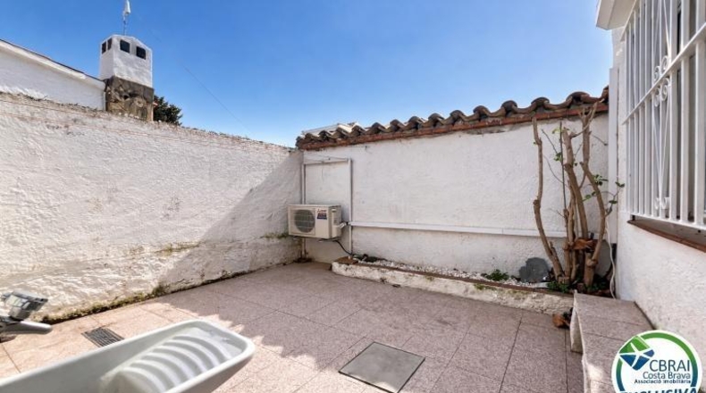 Жирона - Empuriabrava - 195m2