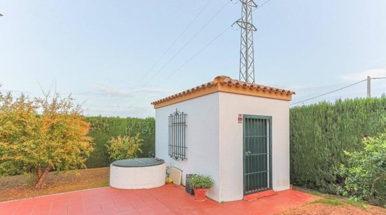 Sevilla - Sanlúcar la Mayor - 5000m2