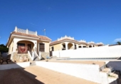 Chalet independiente con terreno en venta en la España, Rojales, ref: TR400116 foto