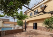 Chalet independiente con terreno en venta en la España, Ogíjares, ref: TR412949 foto