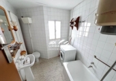 Chalet independiente con terreno en venta en la España, Lucena, ref: TR129486 foto