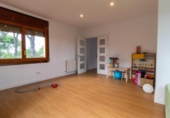 Chalet independiente con terreno en venta en la España, Sant Cebrià de Vallalta, ref: TR412416 foto
