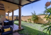 Chalet independiente con terreno en venta en la España, Palomares del Río, ref: TR391601 foto