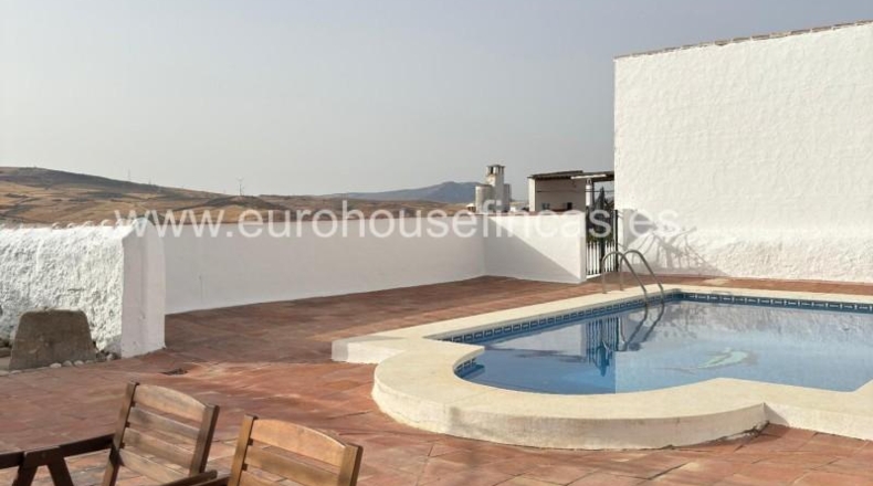Malaga - Ardales - 860m2
