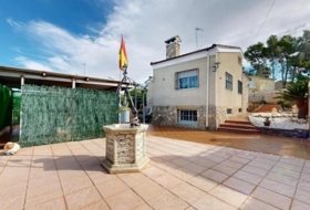 Montserrat 695&nbsp;m²