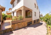 Chalet independiente con terreno en venta en la España, Monachil, ref: TR412950 foto