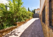 Chalet independiente con terreno en venta en la España, Monachil, ref: TR412950 foto