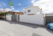 Chalet independiente con terreno en venta en la España, Villa de Otura, ref: TR390764 foto