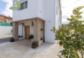 Chalet independiente con terreno en venta en la España, Villa de Otura, ref: TR390764 foto