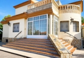 Chalet independiente con terreno en venta en la España, Albacete, ref: TR406535 foto
