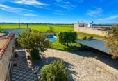 Chalet independiente con terreno en venta en la España, Albacete, ref: TR406535 foto
