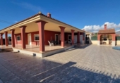 Chalet independiente con terreno en venta en la España, Albatera, ref: TR379200 foto