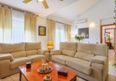 Chalet independiente con terreno en venta en la España, Palomares del Río, ref: TR406539 foto