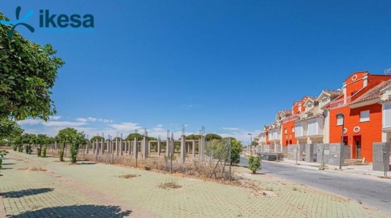 Huelva - Corrales - 1826m2