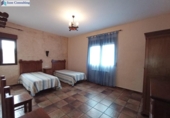 Casa de campo con terreno en venta en la España, Robledo, ref: TR399390 foto