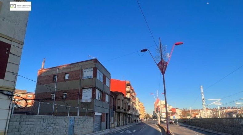 Leon - León - 841m2