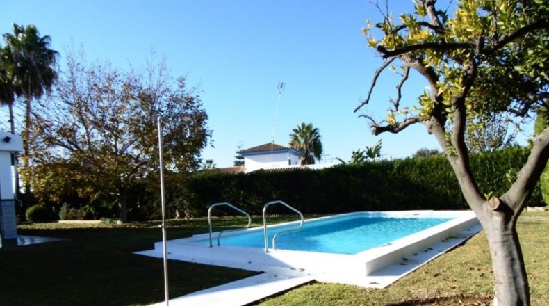 Sevilla - Umbrete - 1350m2