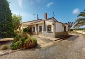 Chalet independiente con terreno en venta en la España, Albatera, ref: TR396453 foto