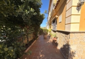 Дом с участком на продажу в городе Antequera Фото